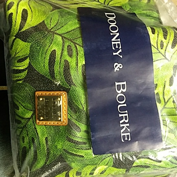 Dooney & Bourke handbag - Picture 1 of 1